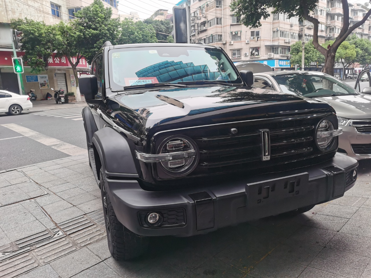 冬季驾驶新能源汽车的安全攻略