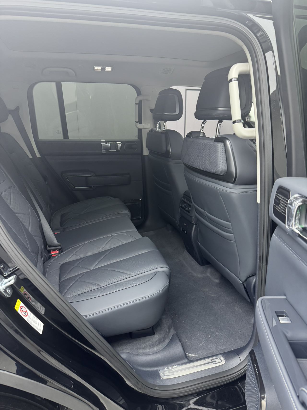 像呵护宝贝一样对待你的车：学会保养与热车，延长汽车生命周期